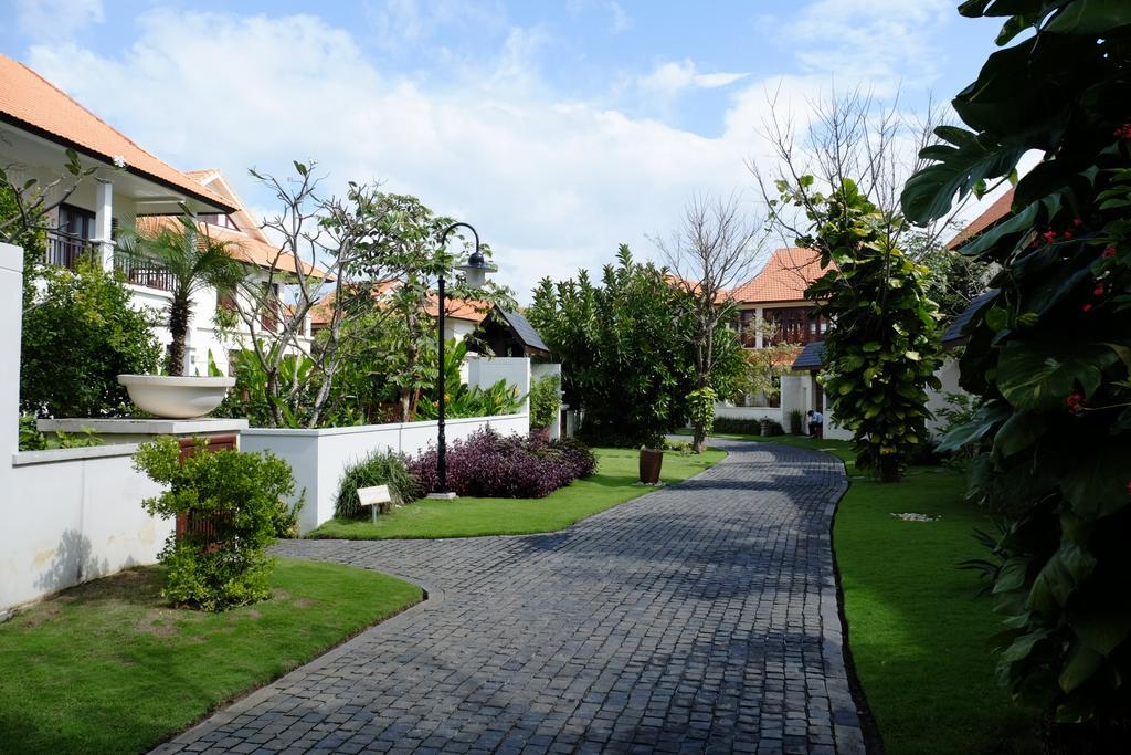 Champa Villa With Private Pool At Furramar Danang Стая снимка
