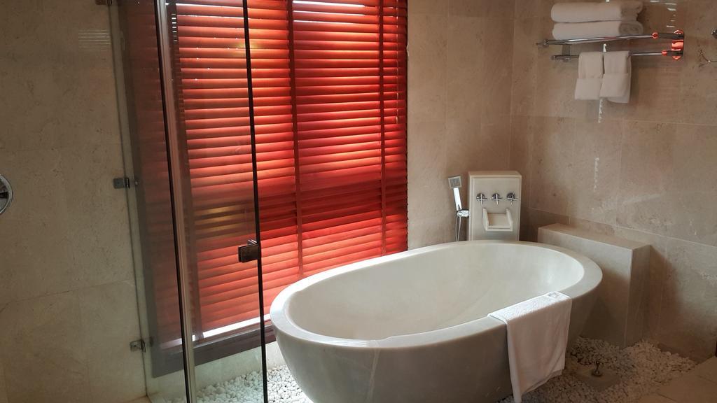 Champa Villa With Private Pool At Furramar Danang Екстериор снимка